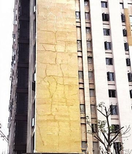 大楼外墙防水资料下载-福州海西园：新楼还未交房 外墙裂成蛛网