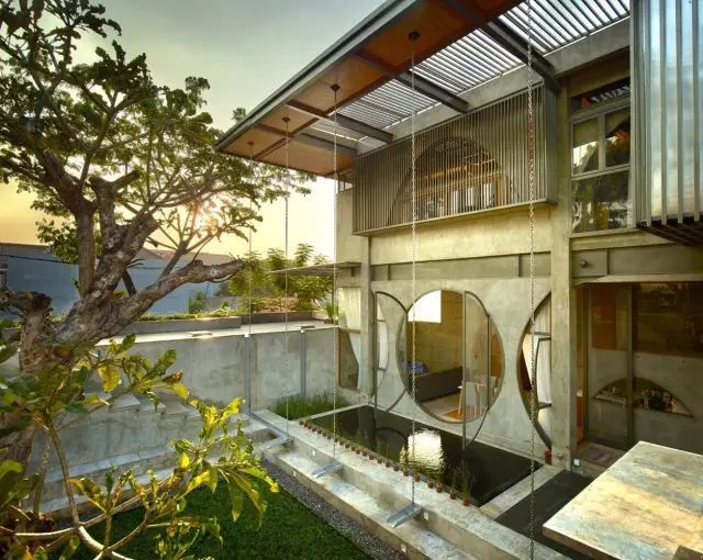 印尼雅加达建筑师工作资料资料下载-建筑师为自己盖的房子，就是这么有腔调
