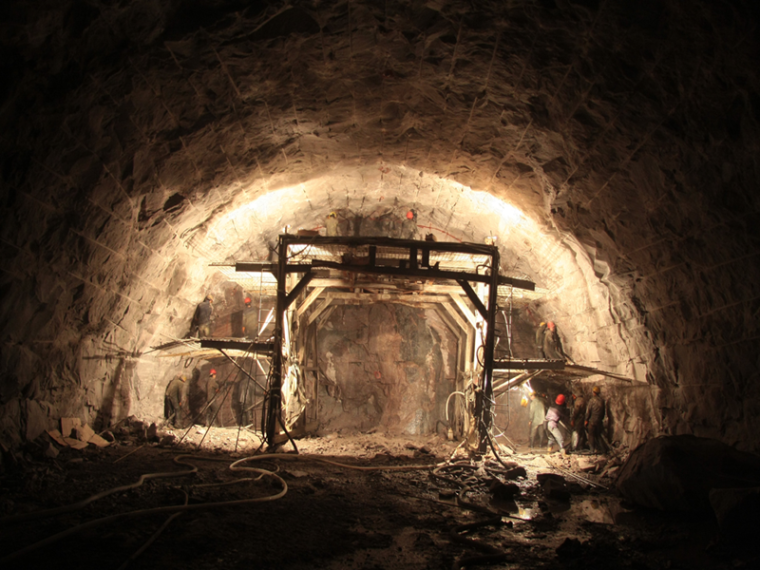 常规施工方案汇总资料下载-山岭隧道的常规施工方法
