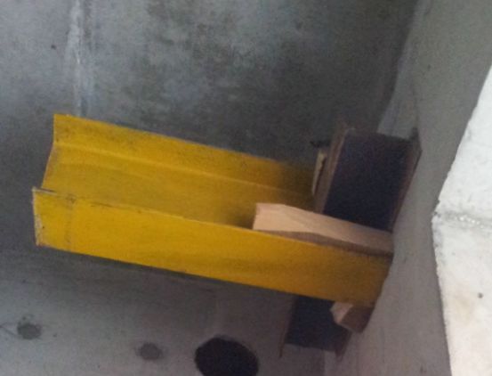 楼梯间防护网详图资料下载-高空大跨度悬挑连廊施工工法