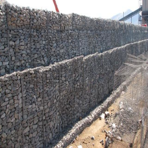 挡土墙出基础多高资料下载-石笼网网挡土墙施工要点及在应用过程中的优点
