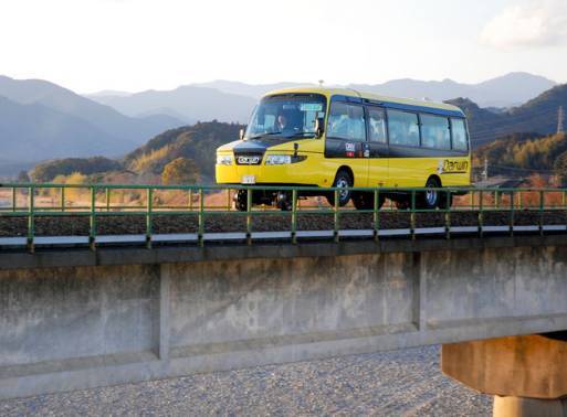 日本发明公路轨道两用车！是创新还是逗比？_6