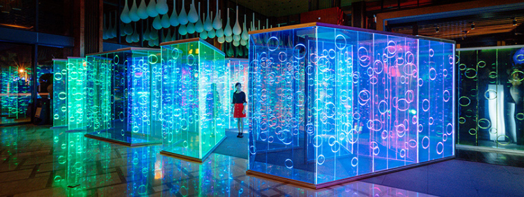 海南鲁能灯光艺术节-brut-deluxe-yuzhou-immersive-light-installation-designboom-015
