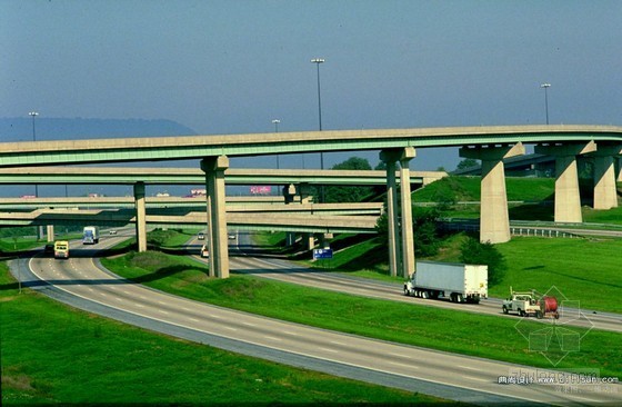高速公路施工安全课件资料下载-高速公路施工标准化培训课件1066页（路桥隧工地建设 考核办法）
