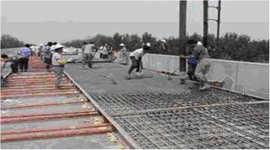 铁路混凝土工程预防碱资料下载-京沪高速铁路某特大桥底座板混凝土施工技术交底