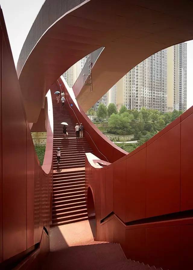 中国结步行桥——世界十大最令人惊奇的桥梁之一！_12