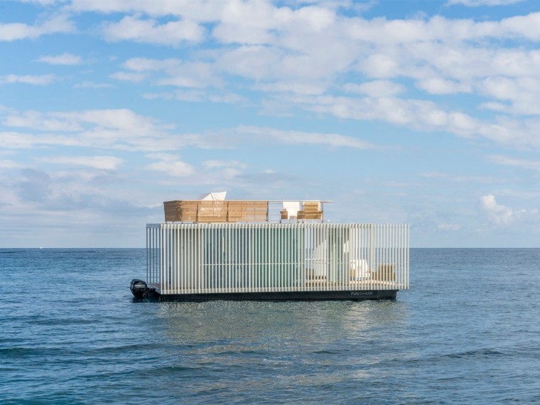 西班牙Catwalk别墅资料下载-西班牙与大海融为一体的浮动别墅