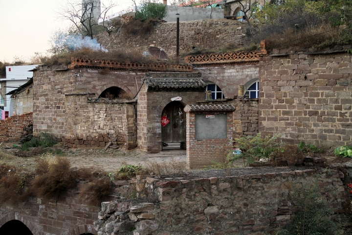 史上最牛掰无空调生态仿生建筑系统-山西民居.jpg