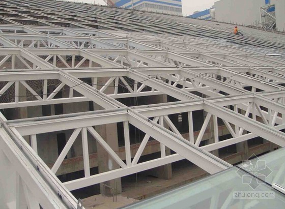 坡屋面框支全透明采光顶施工技术总结-玻璃安装大样 