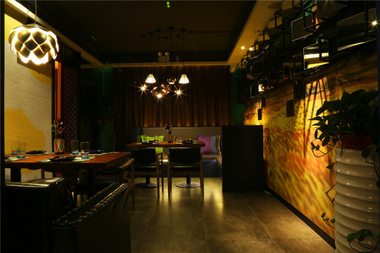 今年沈阳最火爆的主题餐厅设计，给你意想不到的惊喜-餐厅过廊.JPG