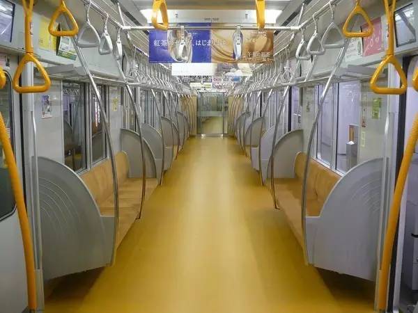 来看看五大国际都市地铁里的设计细节（日本英国德国美国新加坡）_8