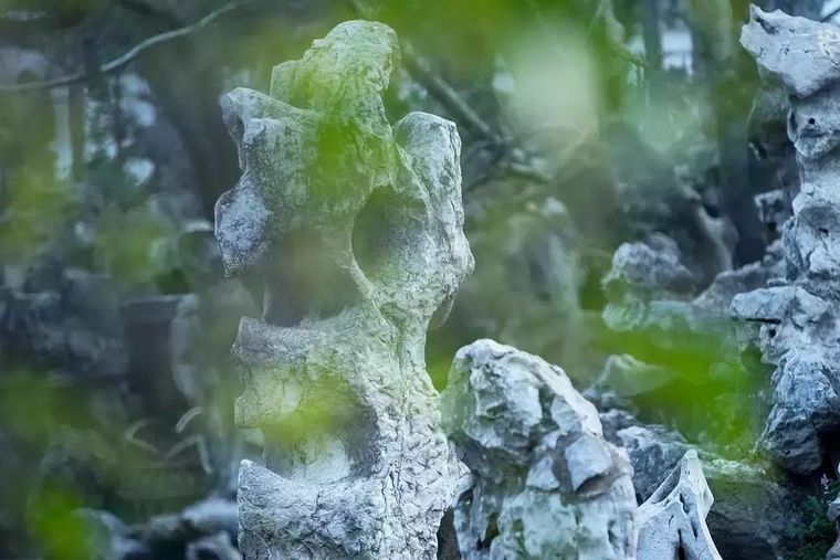 苏州园林手法资料下载-景观设计，假山的造景手法