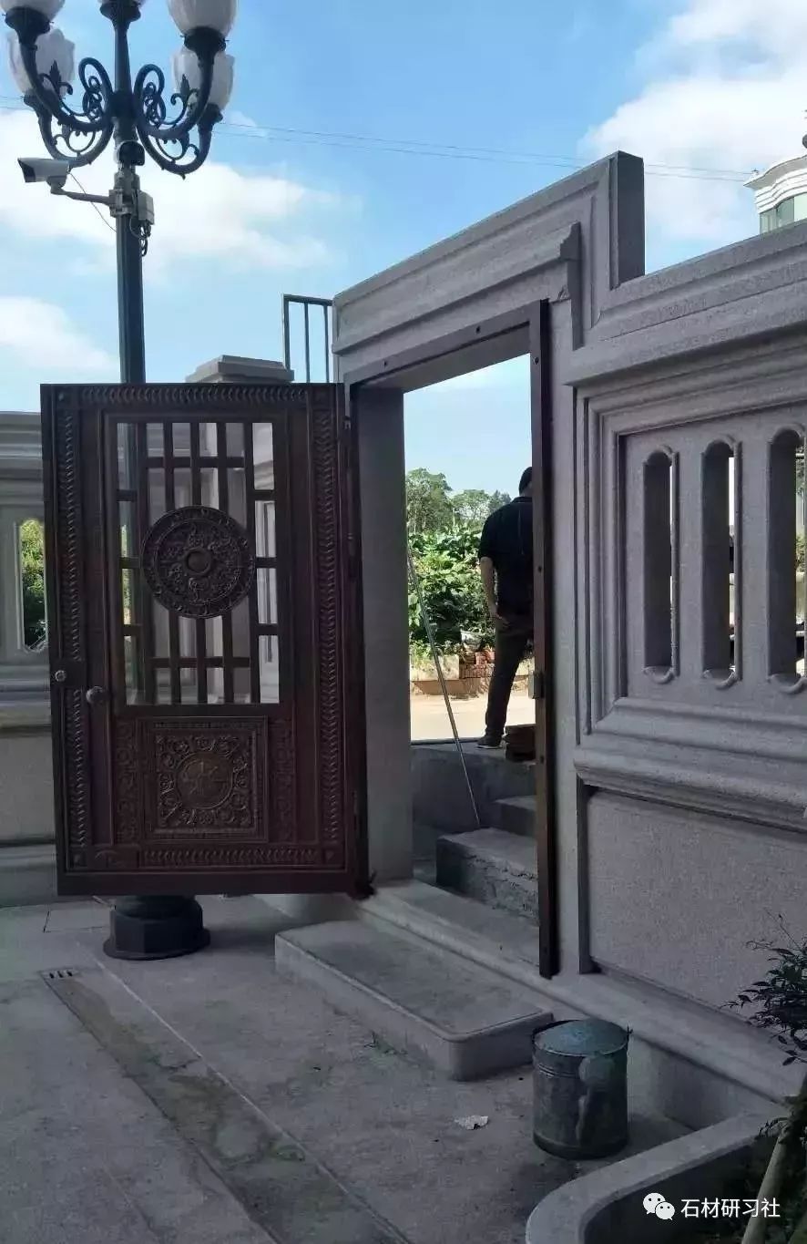 [分享]别墅围墙大门用什么样的石材门柱?快来选一款!
