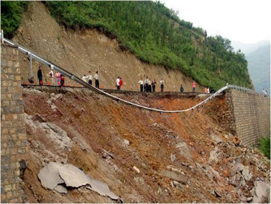 铁路渗沟资料下载-路桥微课：路基防护、支挡及综合排水（1个特权畅听）