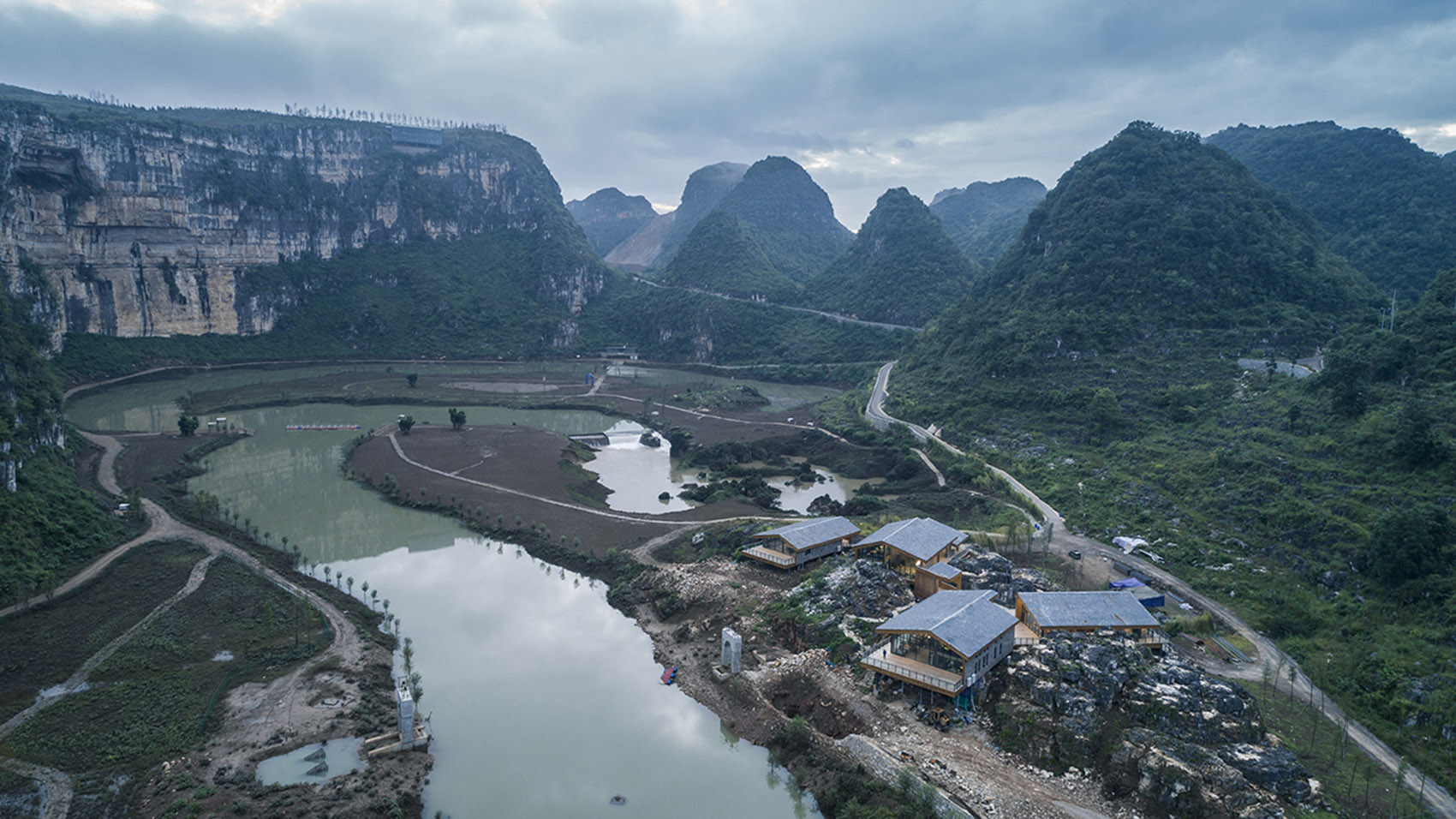 [分享]贵州安龙国家山地户外运动示范公园游客服务中心