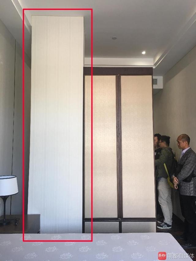 70平米的装修效果图资料下载-小公寓内“顶梁柱”占去大面积，深圳业主集体拒收楼