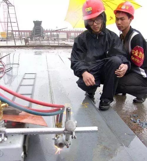 路雨季安全措施资料下载-工地雨季防护，20种常见工程防护措施！