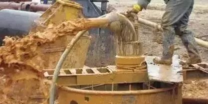 旋挖桩中深厚砂层泥浆控制和沉渣处理_2