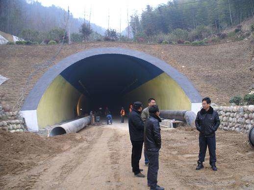 市政隧道设计资料下载-254米隧道施工组织设计
