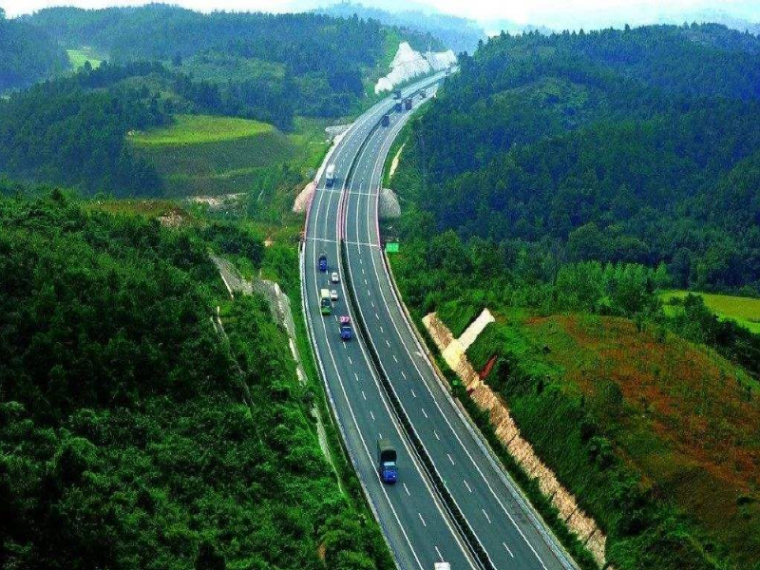 公路改造工程安全技术交底资料下载-高速公路安全技术交底汇编(146页)