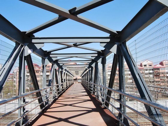 重庆道路临边护栏施工方案资料下载-大桥护栏施工方案