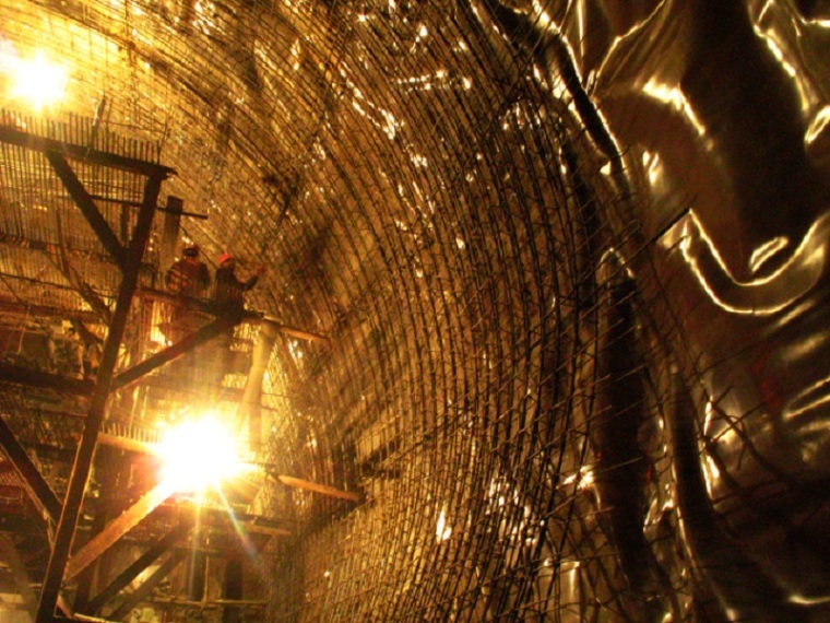 中铁隧道开挖爆破方案资料下载-客运专线隧道开挖及支护施工方案