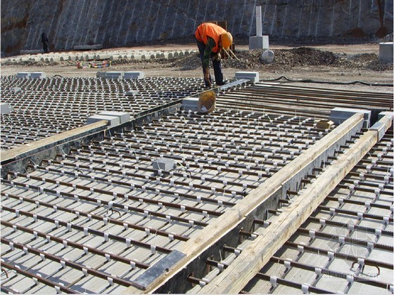 自密实混凝土资料下载-板式无砟道岔自密实混凝土施工工法（钢筋网片 混凝土灌注）