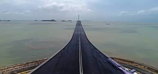 房建主体工程施工工艺资料下载-论工程，我只服我的祖国！港珠澳大桥主体工程已全线贯通