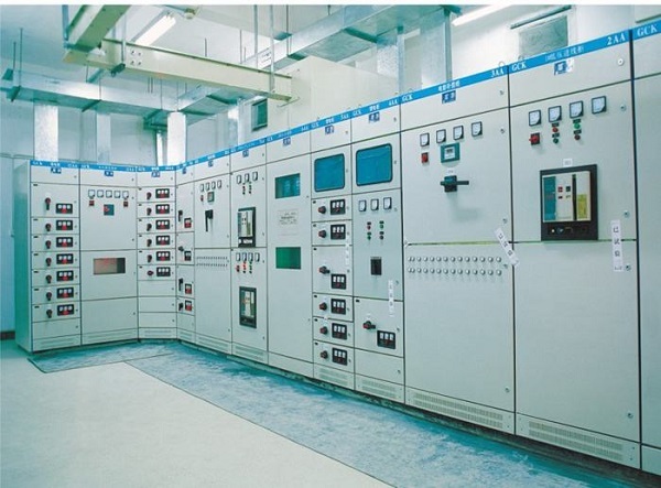 高低压柜安装施工组织措施资料下载-高低压配电房不止功率不同，这些区别你知道吗？