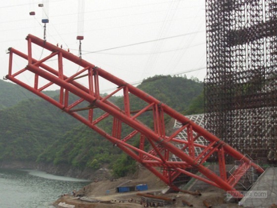 中国最大跨度木拱桥资料下载-大跨度提篮拱桥拱肋单吊单扣安装工法（国家级工法）