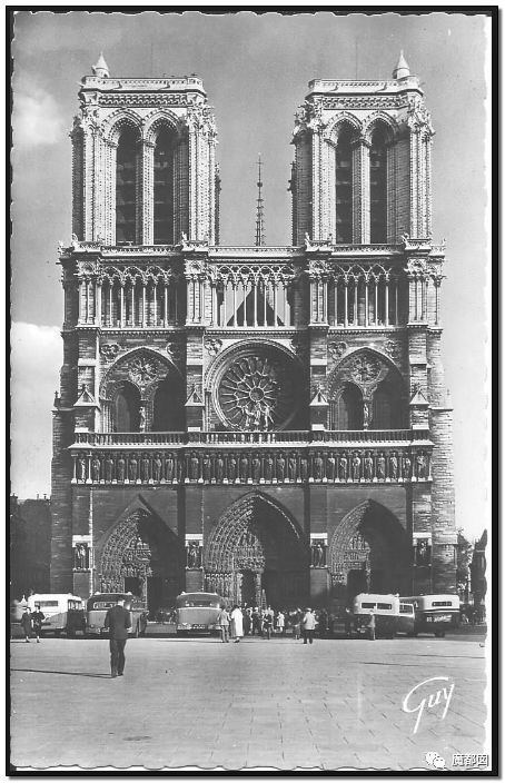 全人类痛哭！800年巴黎圣母院猛烈着火！塔楼撕裂轰然倒塌！_16