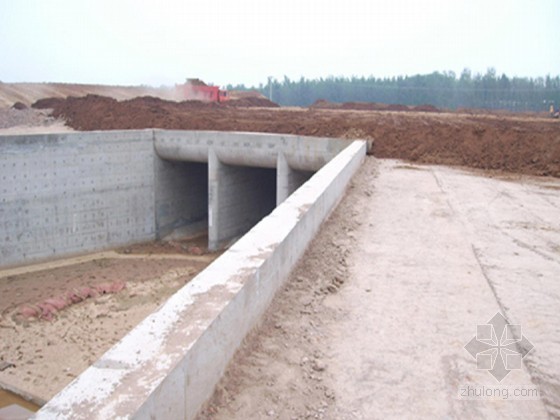 盖板施工组织设计资料下载-混凝土盖板箱涵工程施工组织设计（80页 2012年）
