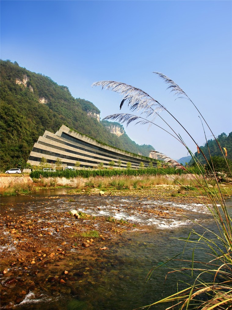 土人设计丨从地里“长”出来的建筑 湖南张家界黄龙洞音乐厅-湖南张家界黄龙洞音乐厅 / 土人设计