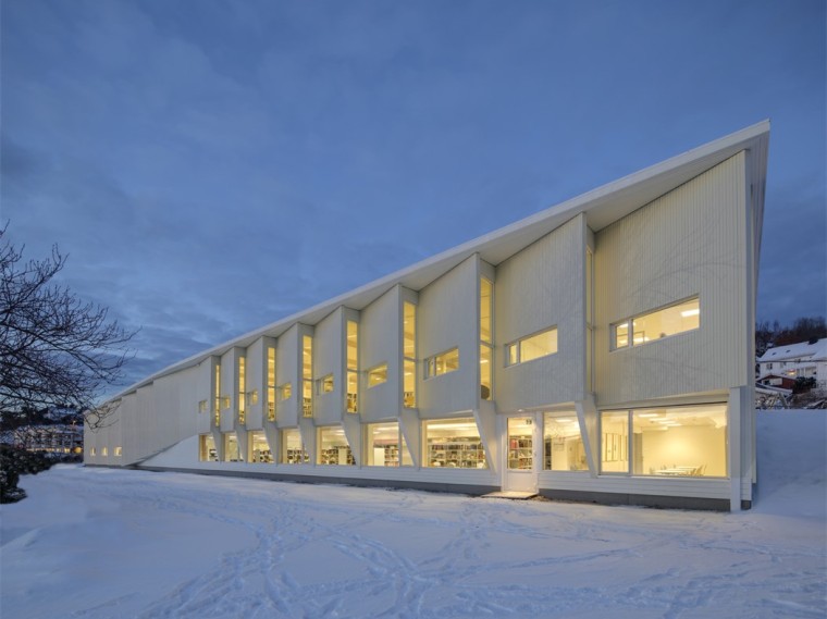 图书馆软装预算资料下载-挪威格里姆斯塔德图书馆