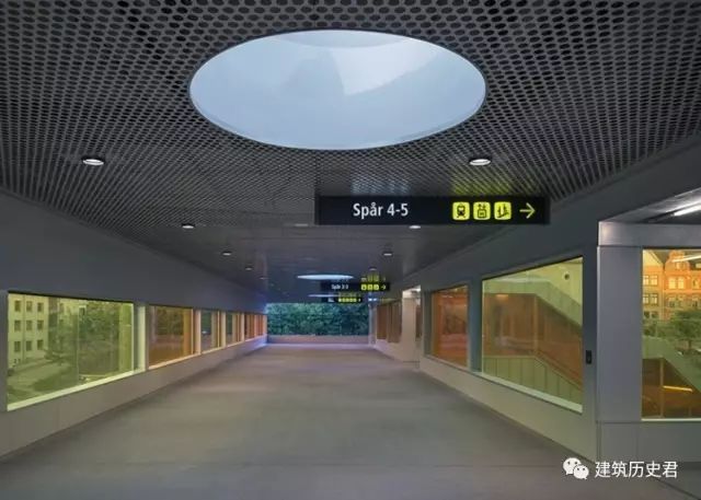 瑞典德隆火车站人行天桥 by Metro Arkitekter_4