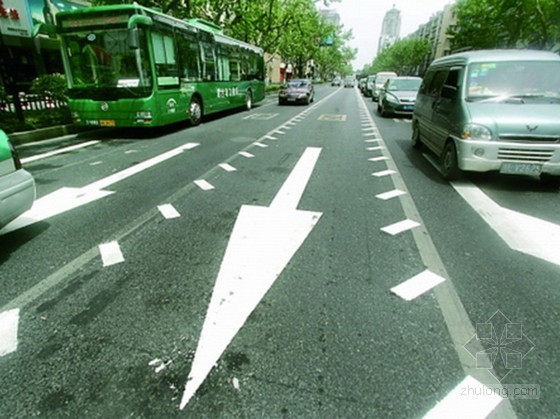 道路标线涂料的应用发展资料下载-道路标志标线设计大样图33张CAD