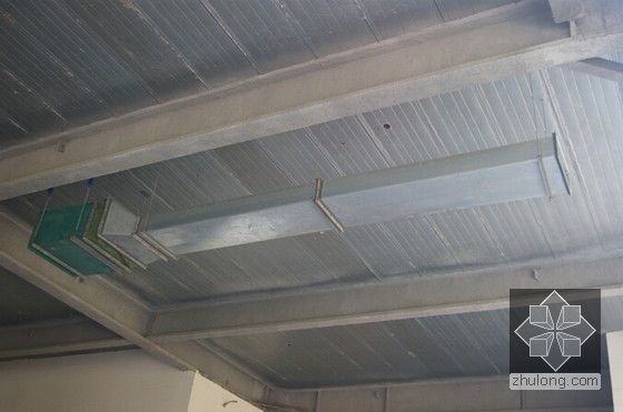 [杭州]高层住宅楼工程土建及安装质量通病防治施工方案（70余页）-风管安装支架到位