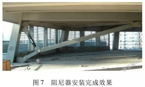 框架-支撑核心筒,全钢结构 60层,235米 安装套索式液体粘滞阻尼器