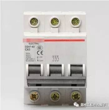 漏电保护器与漏电断路器的区别资料下载-空气开关和漏电保护器有什么区别？能不能混用