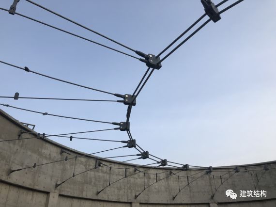 屋盖索桁架照片