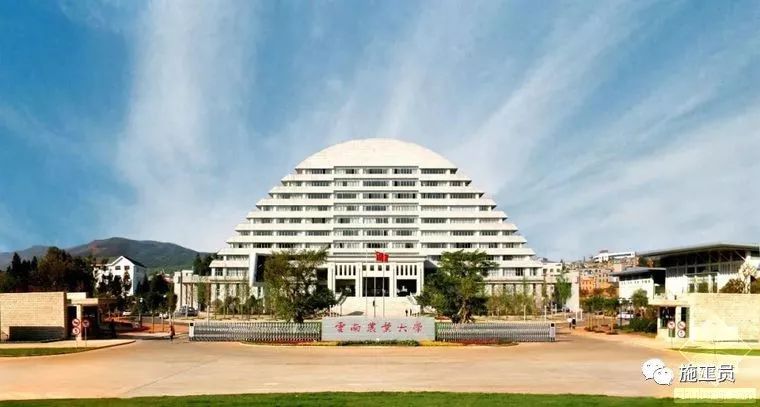南昆山温泉大观园酒店资料下载-中国十大“最丑”建筑，丑出了新高度！！！