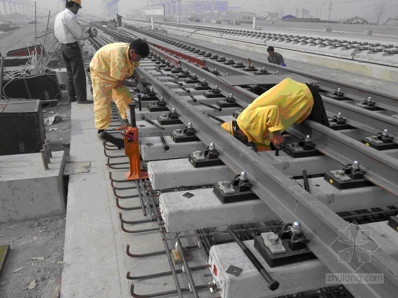 高速铁路墩柱施工技术资料下载-高速铁路轨枕埋入式道岔施工技术