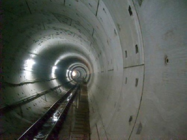 盾构穿越铁路下方隧道资料下载-[QC]降低盾构穿越城际铁路沉降报警率