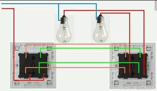 多控开关和双控资料下载-两地控制一盏灯？双联开关如何接线？