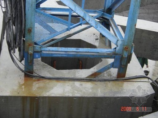 混凝土格构柱塔吊基础资料下载-回字型钢格构柱塔机基础施工工法