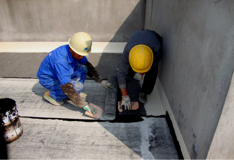 非固化橡胶沥青施工方案资料下载-非固化蠕变型橡胶沥青涂料与卷材热熔复合防水施工工法