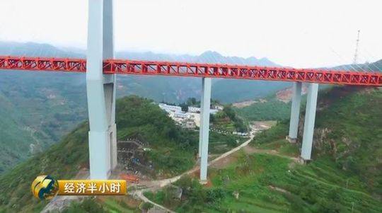60吨桥梁部件空中合龙，误差不超过5毫米 世界第一高桥创造奇迹！_6