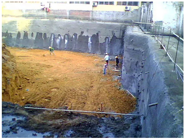 市政工程施工中，较深基坑开挖施工方案_6