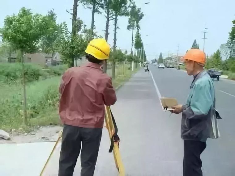 房屋基础工程施工方法资料下载-市政道路工程施工测量放线方法与技巧
