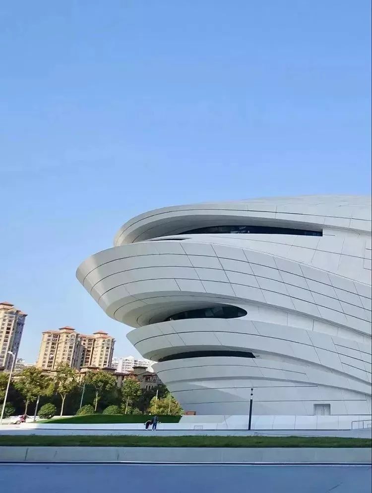 扎哈在中国的遗作全部完成,耗资28亿,施工难度堪比鸟巢-结构设计版务-筑龙结构设计论坛